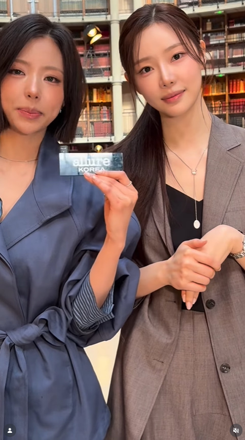 이시안 wearing PB040-2N